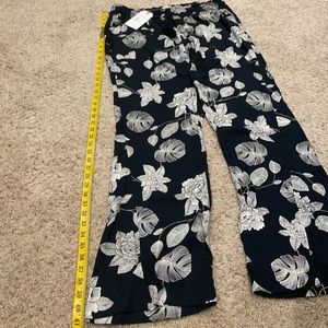 Roxy Black and White Floral Wide Leg Pants
